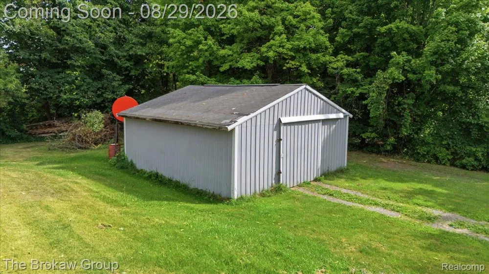 5411 Hess Road Dryden Township, MI 48428
