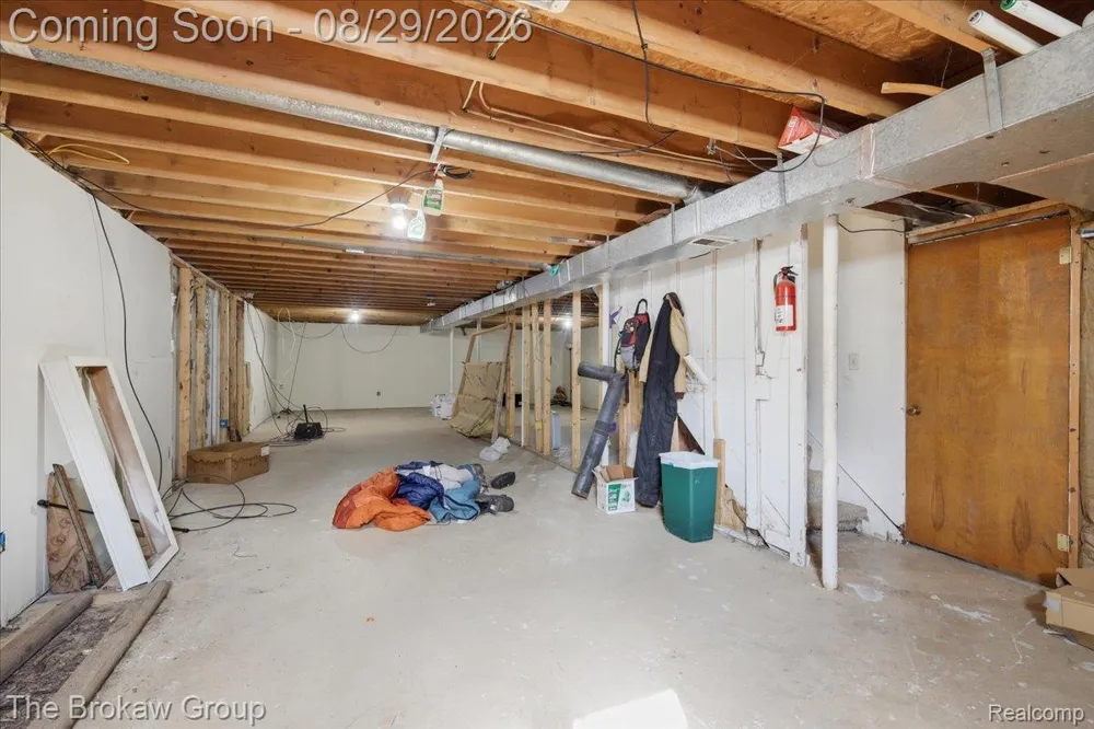 5411 Hess Road Dryden Township, MI 48428