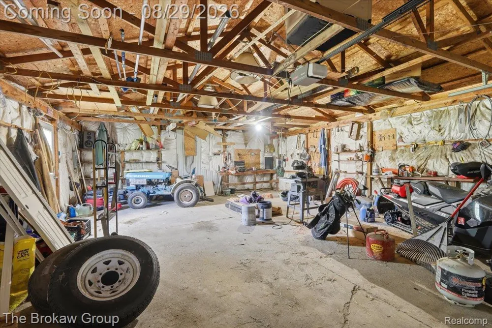 5411 Hess Road Dryden Township, MI 48428