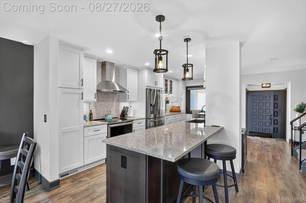 846 YORKTOWN CRT Northville City, MI 48167