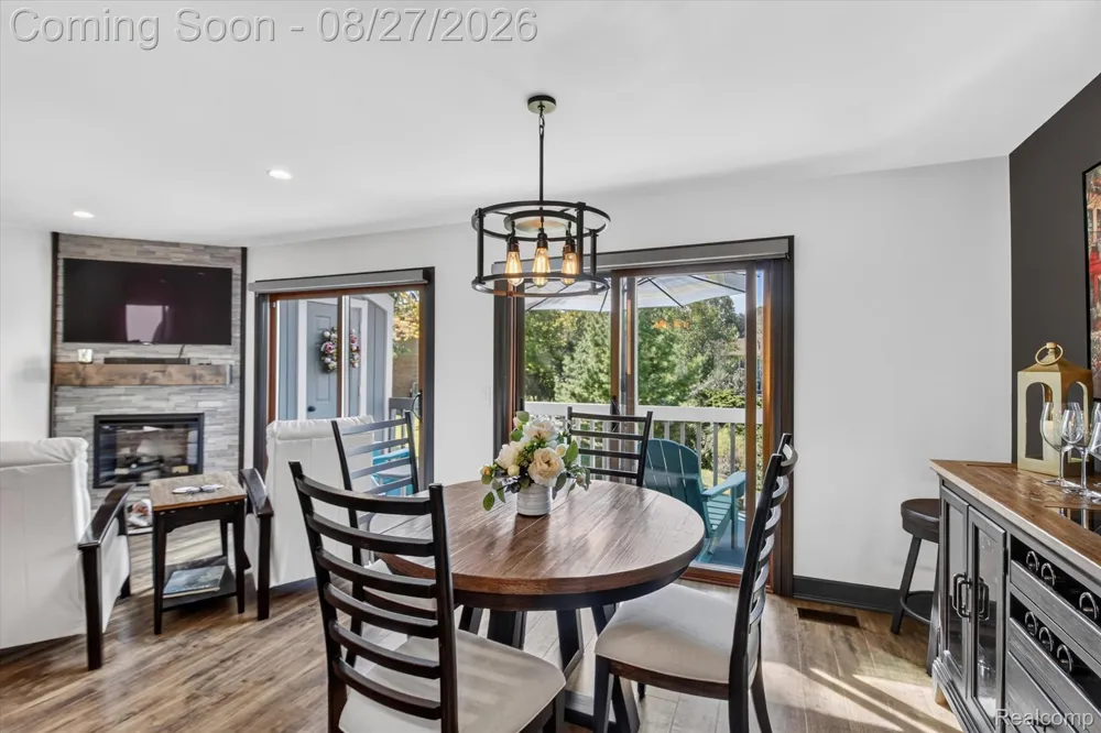 846 YORKTOWN CRT Northville City, MI 48167