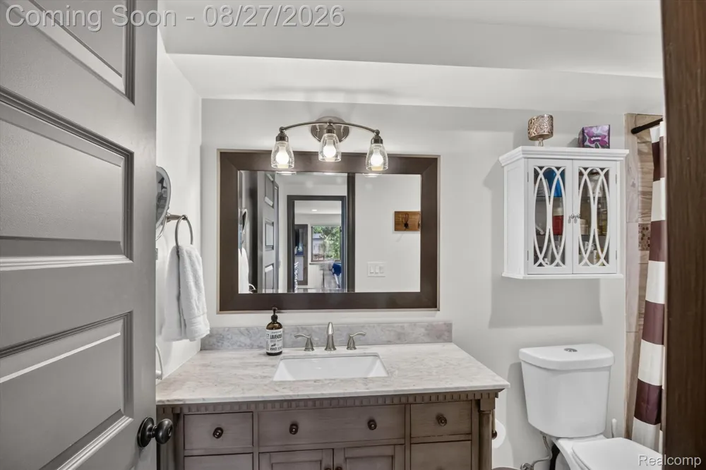 846 YORKTOWN CRT Northville City, MI 48167