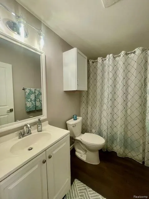 47520 Pembroke Drive Canton Charter Township, MI 48188