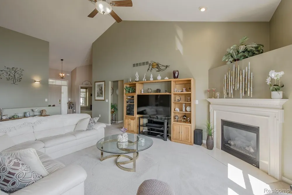 159 Stony Lake Drive Oxford Charter Township, MI 48371