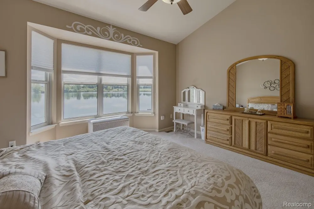 159 Stony Lake Drive Oxford Charter Township, MI 48371