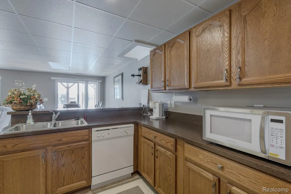 159 Stony Lake Drive Oxford Charter Township, MI 48371