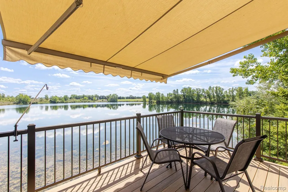 159 Stony Lake Drive Oxford Charter Township, MI 48371