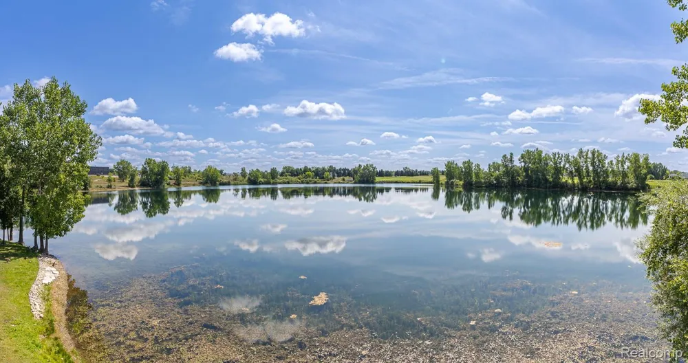 159 Stony Lake Drive Oxford Charter Township, MI 48371