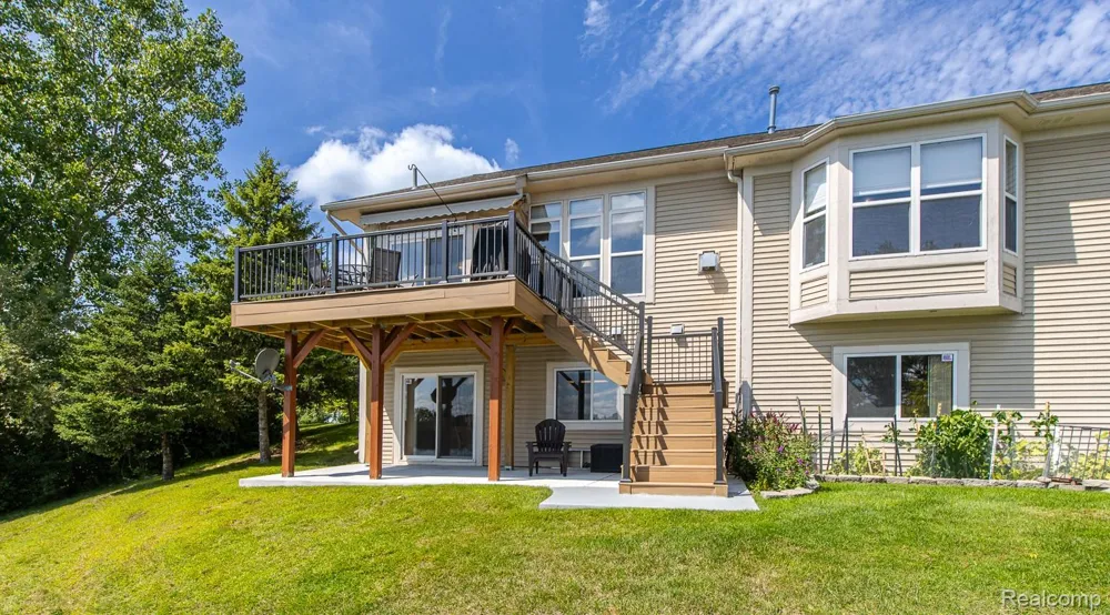 159 Stony Lake Drive Oxford Charter Township, MI 48371