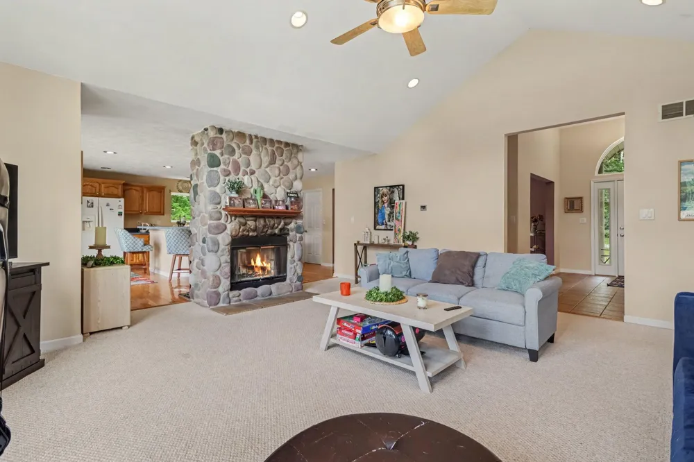 7805 Cougar Drive Prairieville Township, MI 49046