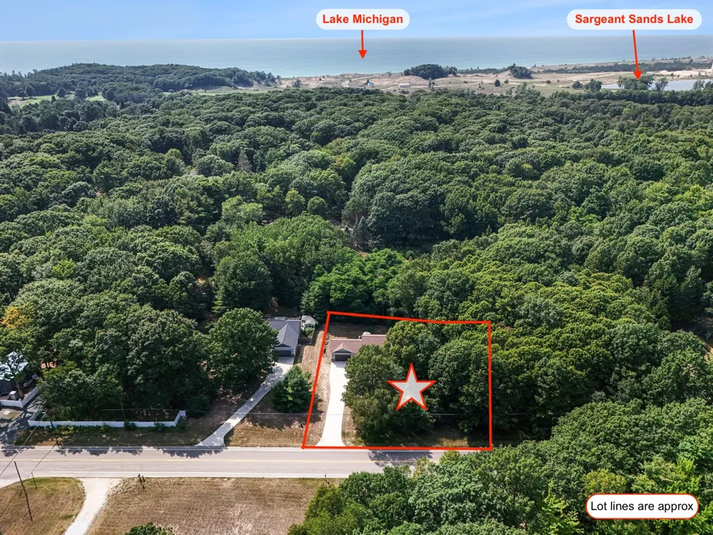 2047 Lakeshore Drive Hamlin Township, MI 49431
