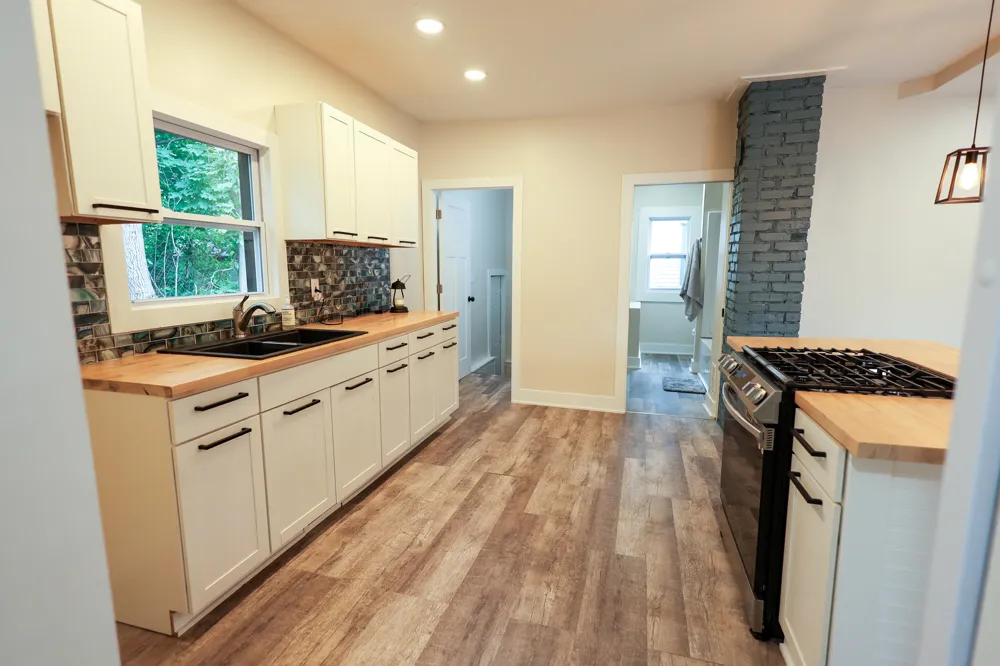 318 Catherine Avenue Muskegon City, MI 49442