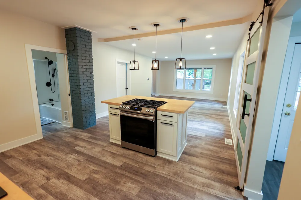 318 Catherine Avenue Muskegon City, MI 49442