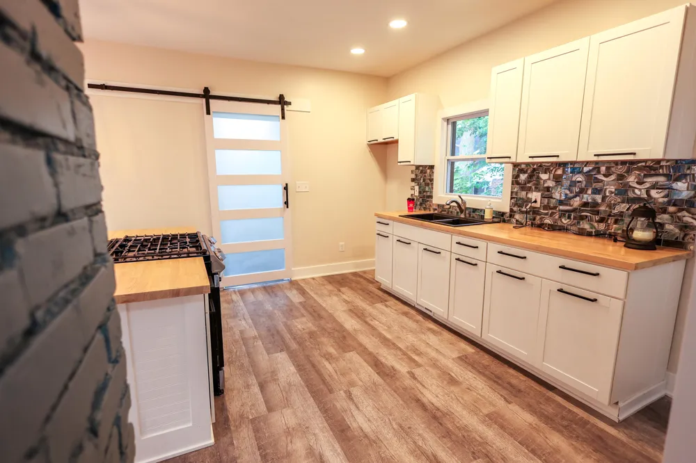 318 Catherine Avenue Muskegon City, MI 49442