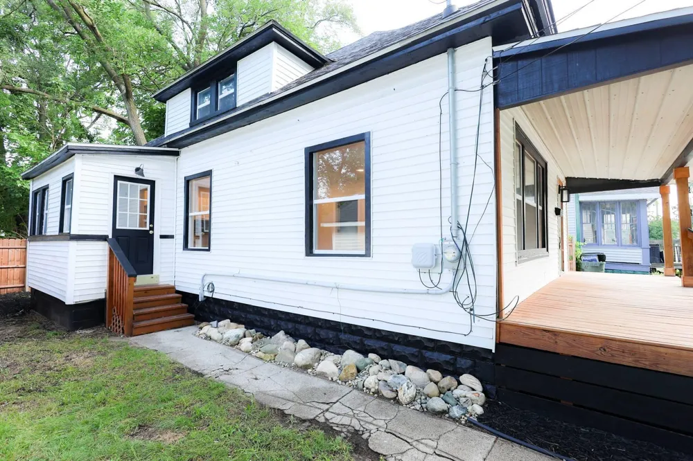 318 Catherine Avenue Muskegon City, MI 49442
