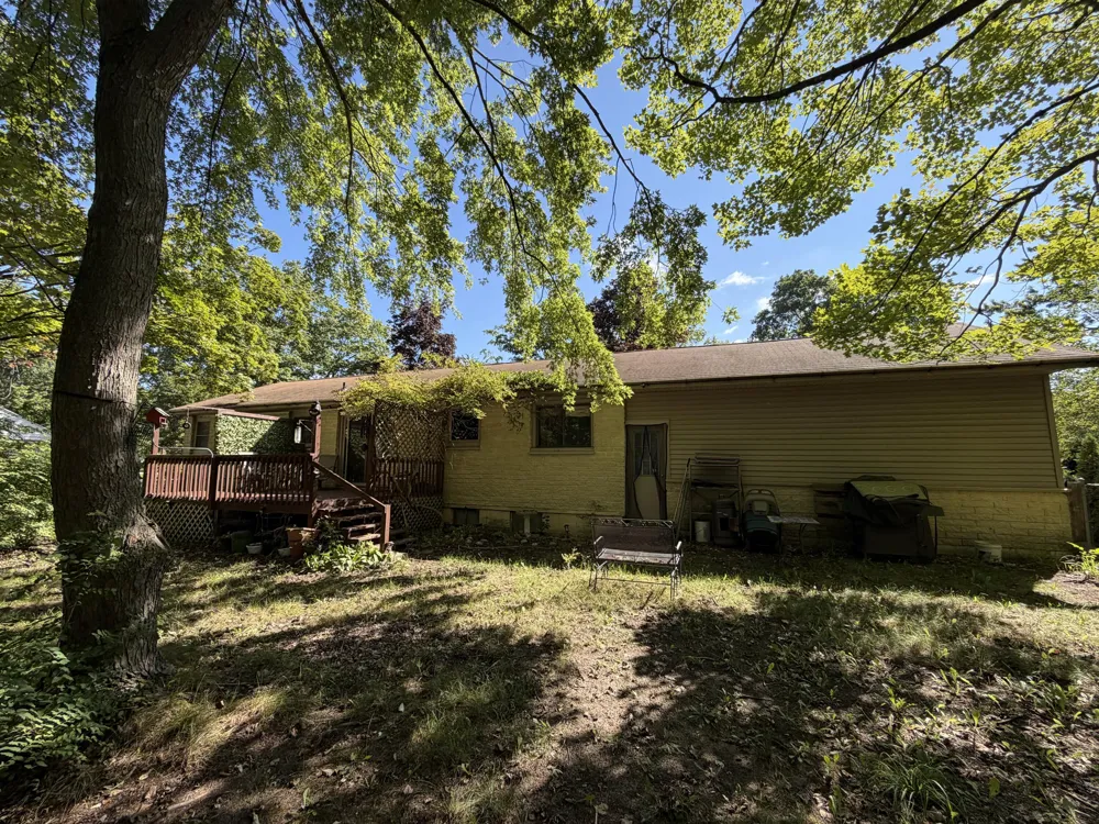 4879 Grand Street Norton Shores City, MI 49441