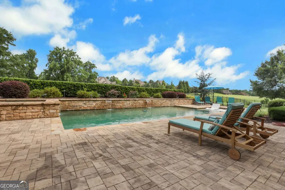 2262 Crimson King DR Braselton, GA 30517