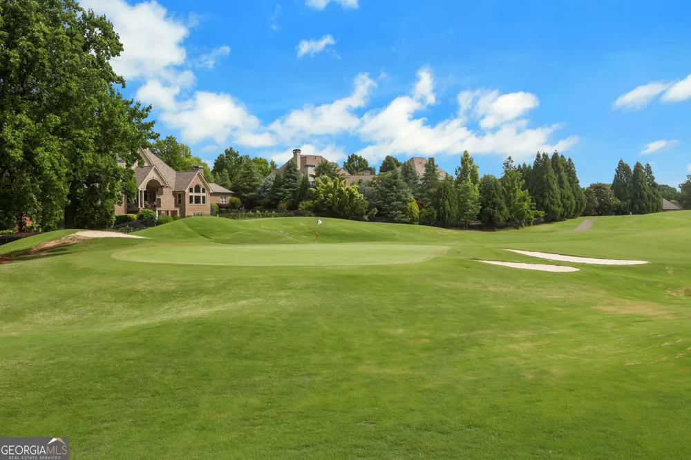 2262 Crimson King DR Braselton, GA 30517