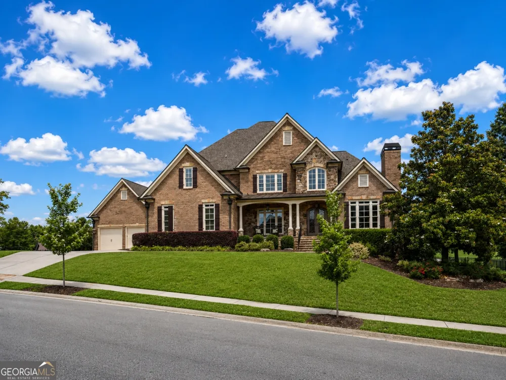 2262 Crimson King DR Braselton, GA 30517