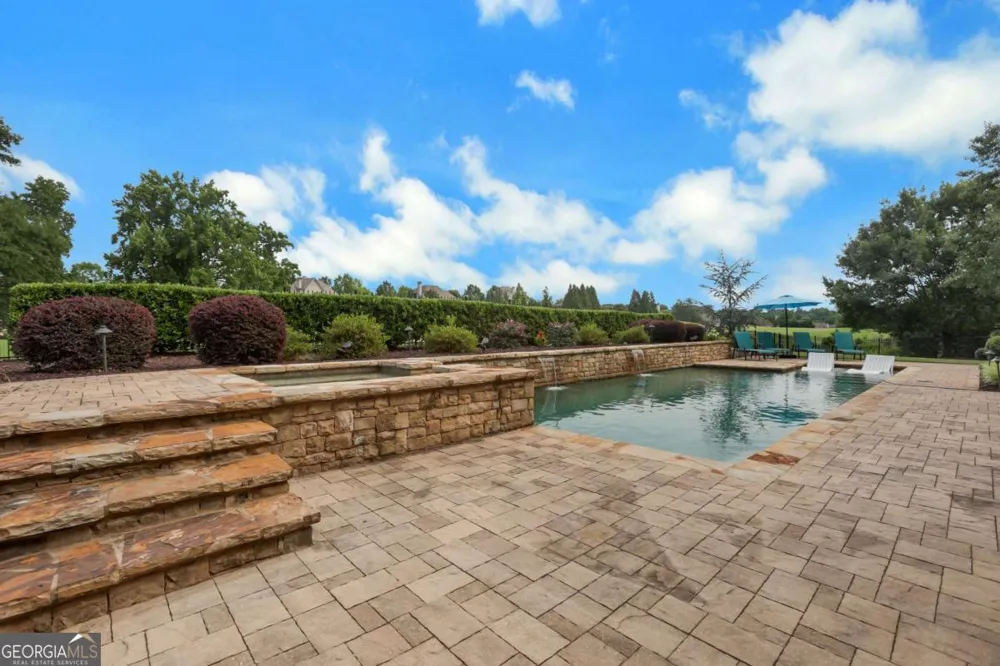 2262 Crimson King DR Braselton, GA 30517