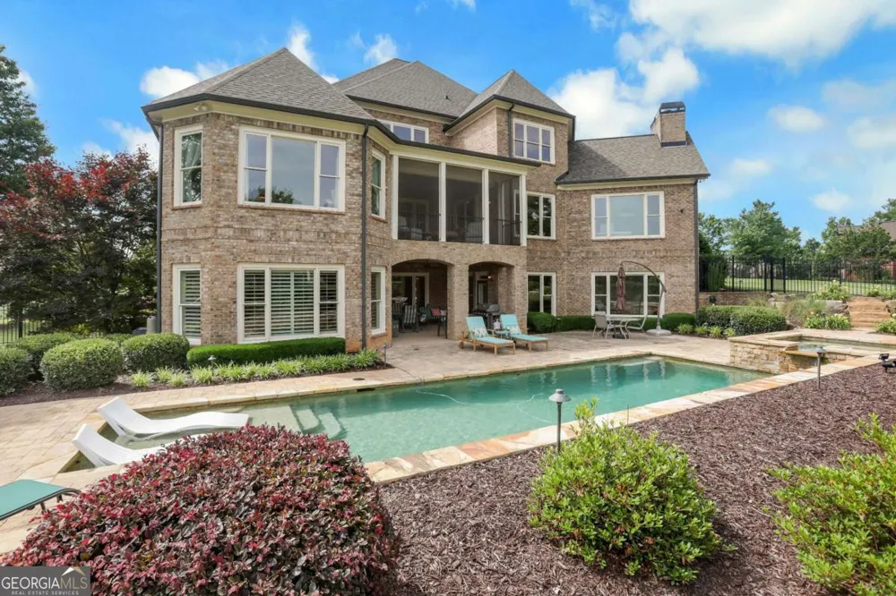 2262 Crimson King DR Braselton, GA 30517