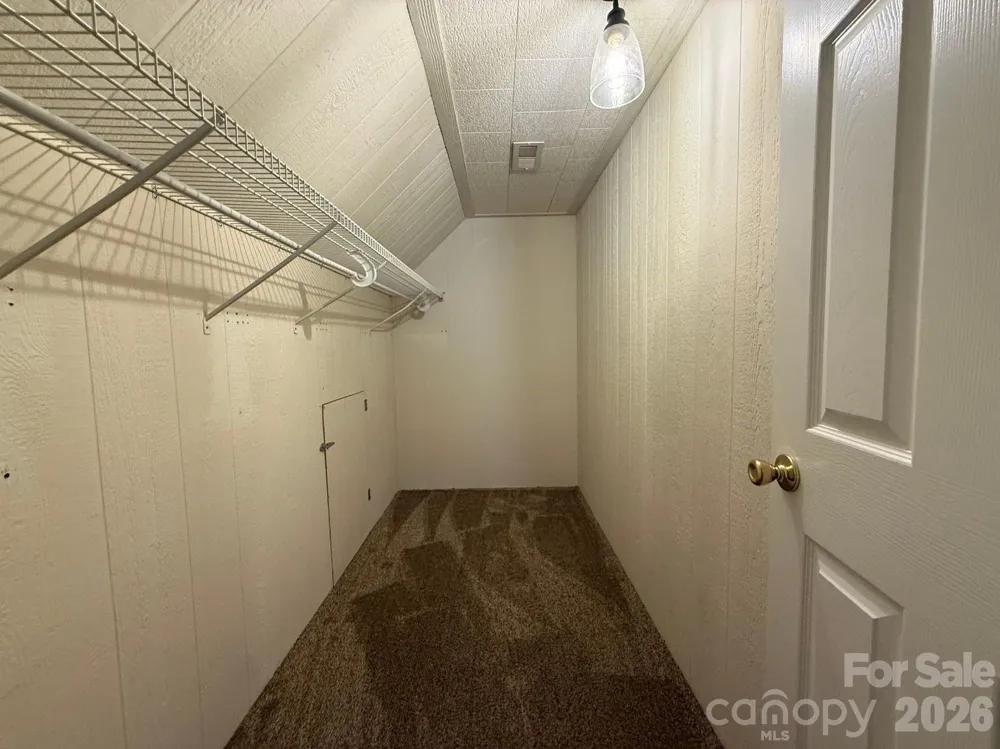 1351 S Aspen Street Lincolnton, NC 28092