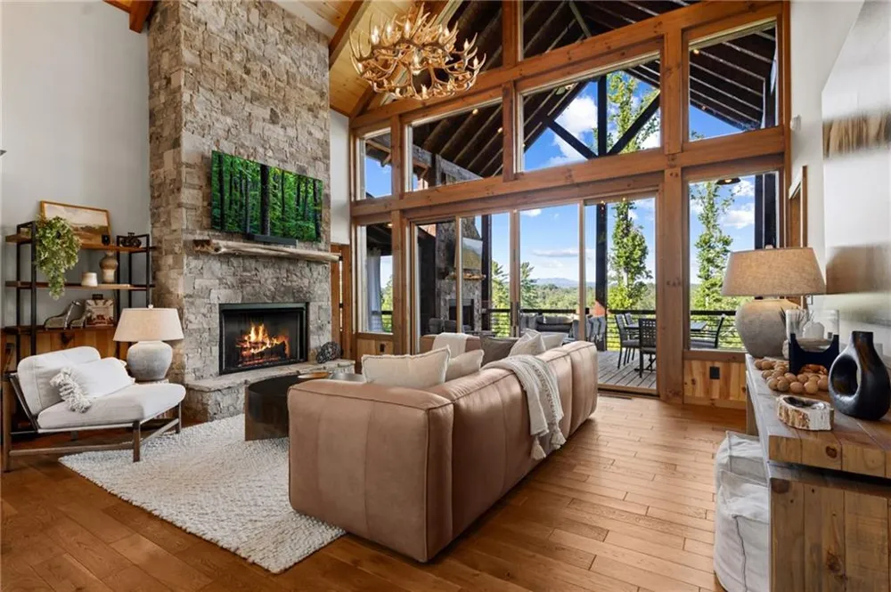 107 Fish Tale Cove Ellijay, GA 30540