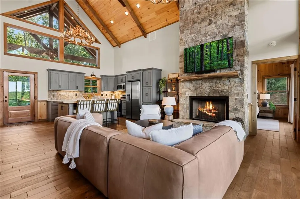 107 Fish Tale Cove Ellijay, GA 30540
