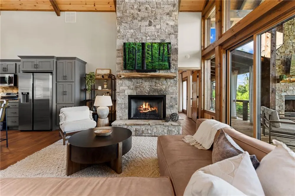 107 Fish Tale Cove Ellijay, GA 30540