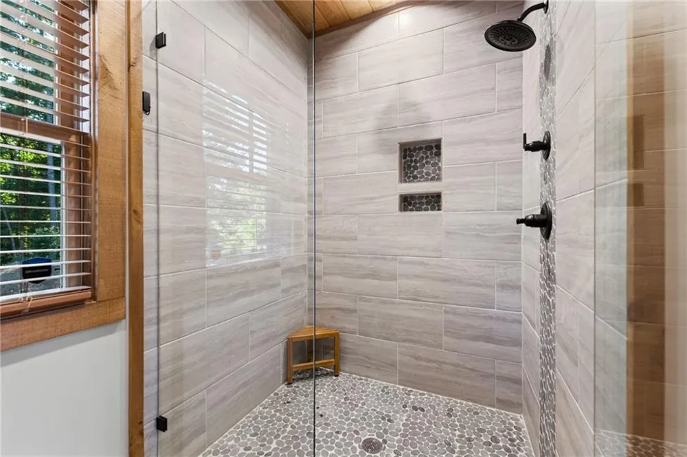 107 Fish Tale Cove Ellijay, GA 30540