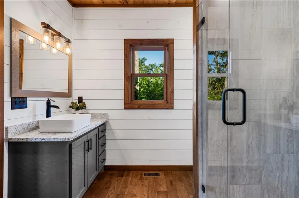 107 Fish Tale Cove Ellijay, GA 30540