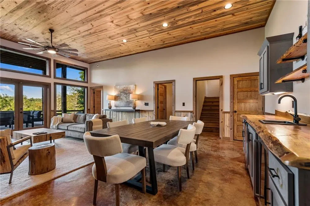 107 Fish Tale Cove Ellijay, GA 30540