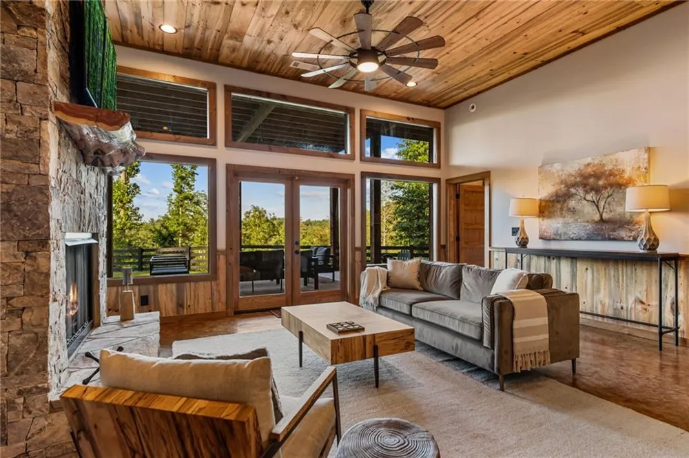 107 Fish Tale Cove Ellijay, GA 30540