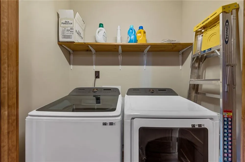 107 Fish Tale Cove Ellijay, GA 30540