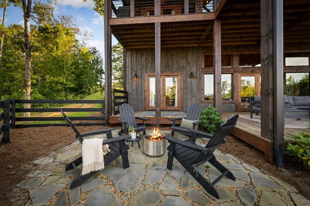 107 Fish Tale Cove Ellijay, GA 30540