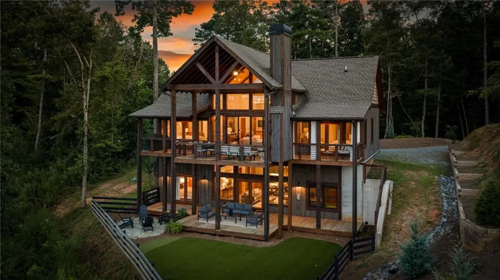 107 Fish Tale Cove Ellijay, GA 30540