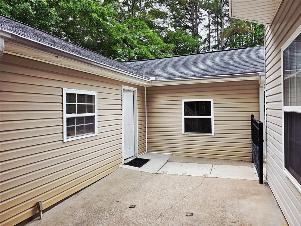 1005 Creek Run Place Temple, GA 30179