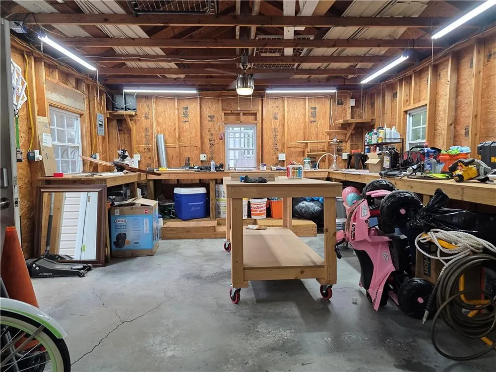 1005 Creek Run Place Temple, GA 30179
