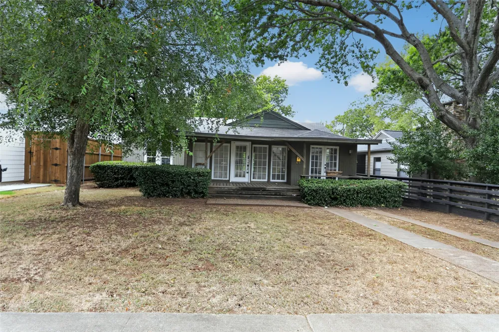 8507 Lakemont Drive Dallas, TX 75209