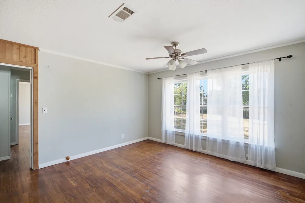 700 E Main Street Hamilton, TX 76531