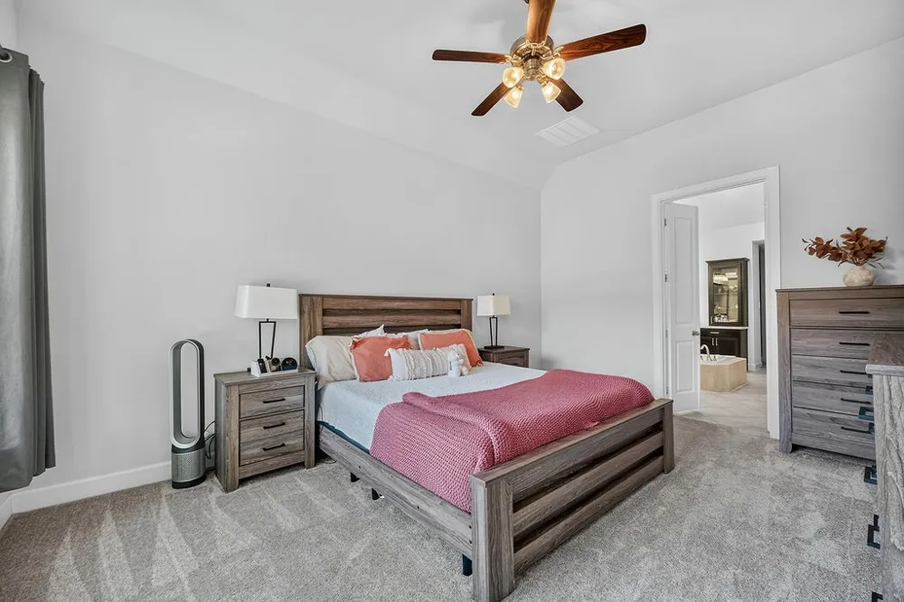 7831 Southfork Bend Irving, TX 75063