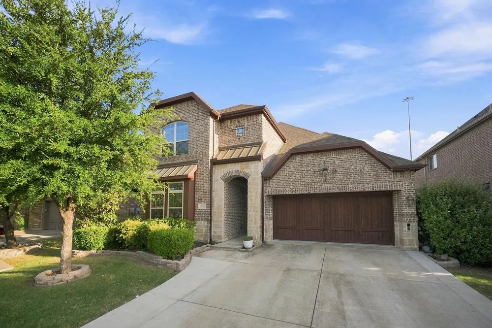 7831 Southfork Bend Irving, TX 75063