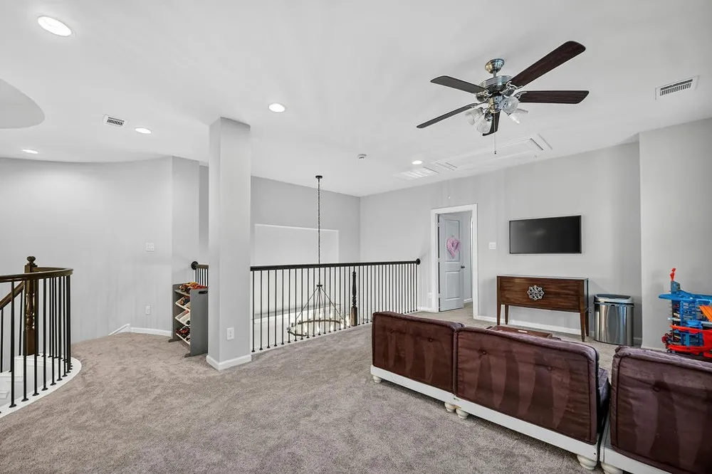 7831 Southfork Bend Irving, TX 75063