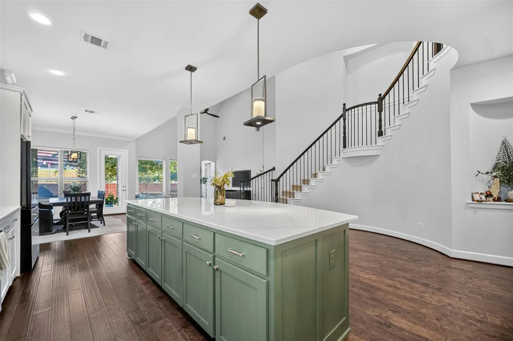 7831 Southfork Bend Irving, TX 75063
