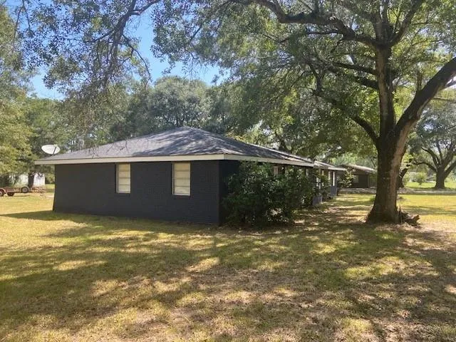 1226 Beagle Road Orange, TX 77632
