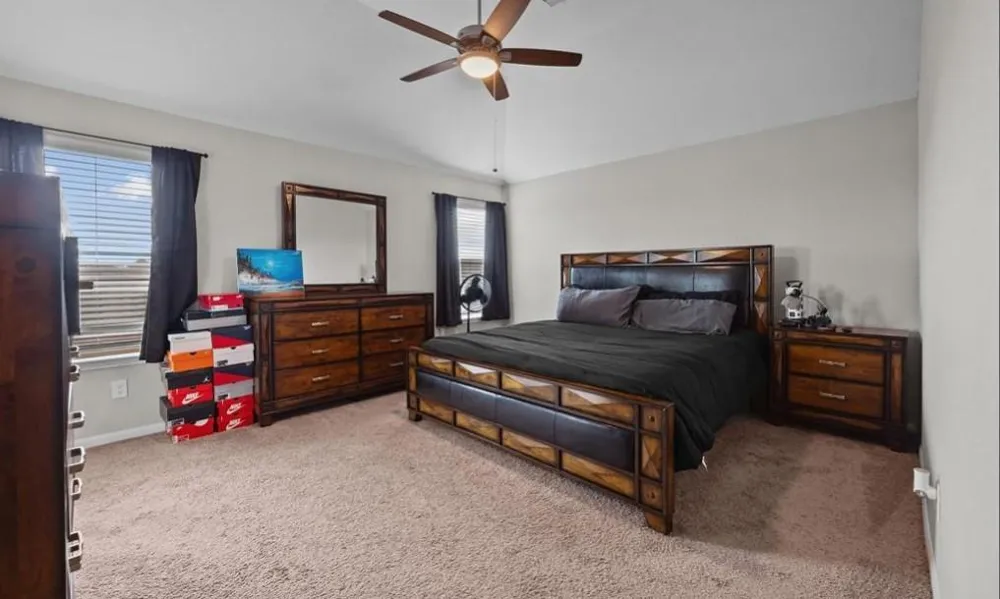 689 Forest Bend Lane La Marque, TX 77568