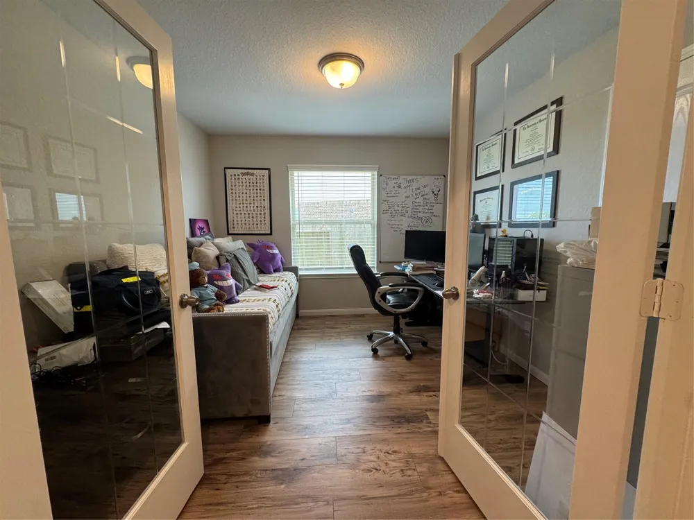 689 Forest Bend Lane La Marque, TX 77568