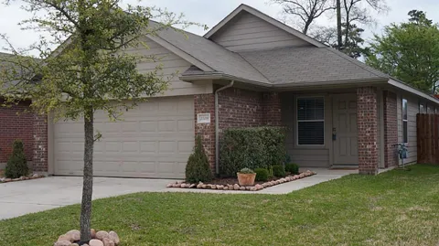33126 Cottonwood Bend