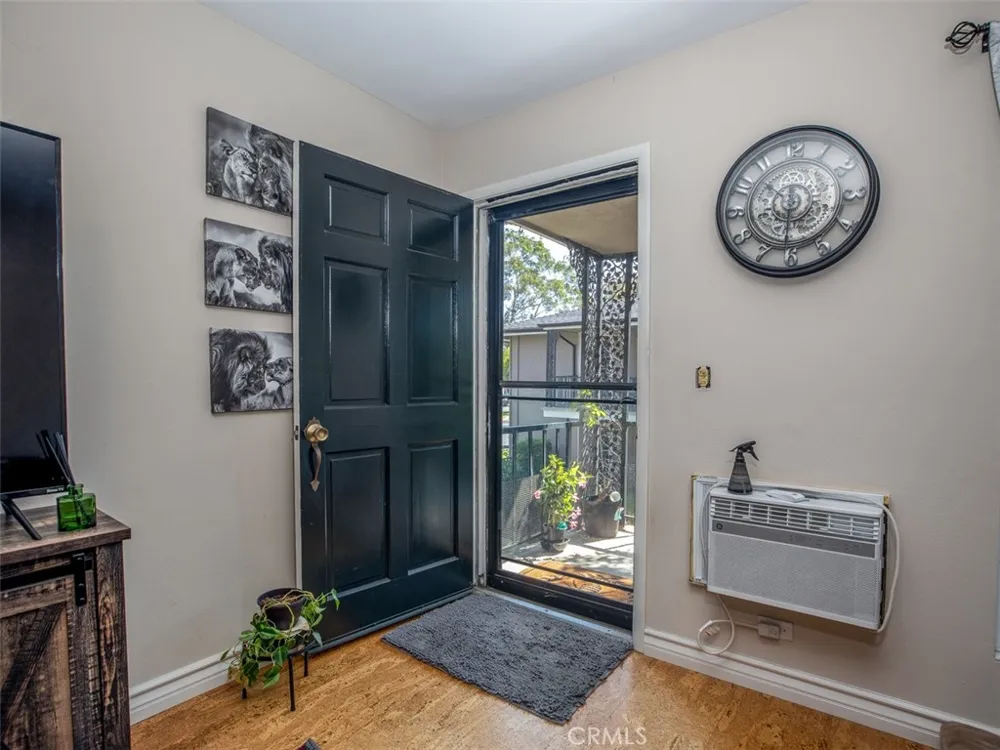 660 S Glassell #12 Orange, CA 92866