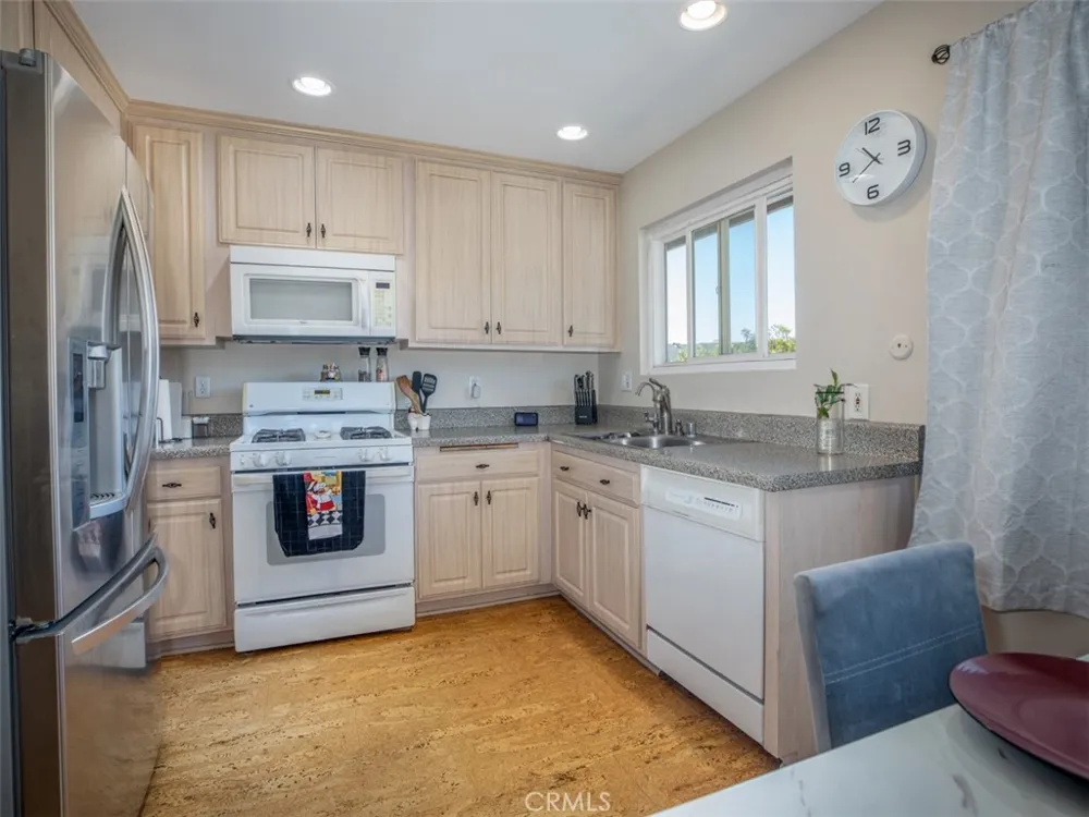 660 S Glassell #12 Orange, CA 92866